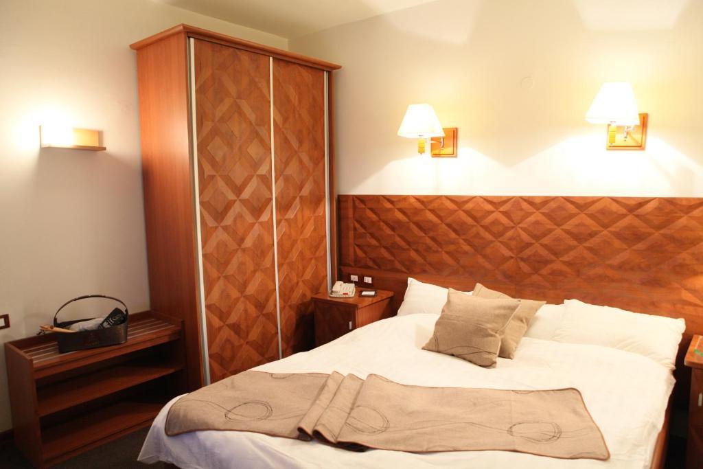 Plasma Hotel Триполи Стая снимка